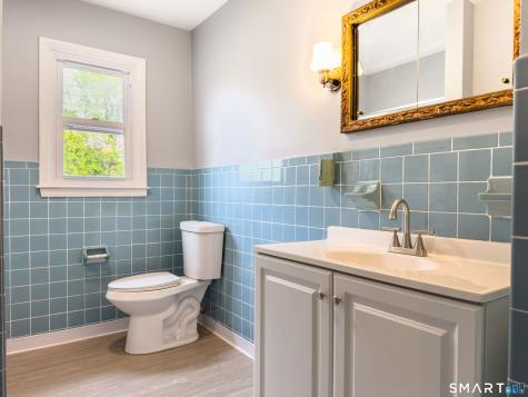 17 Fieldstone Road Waterbury CT 06704