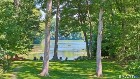 16 Alpine Road Trumbull CT 06611