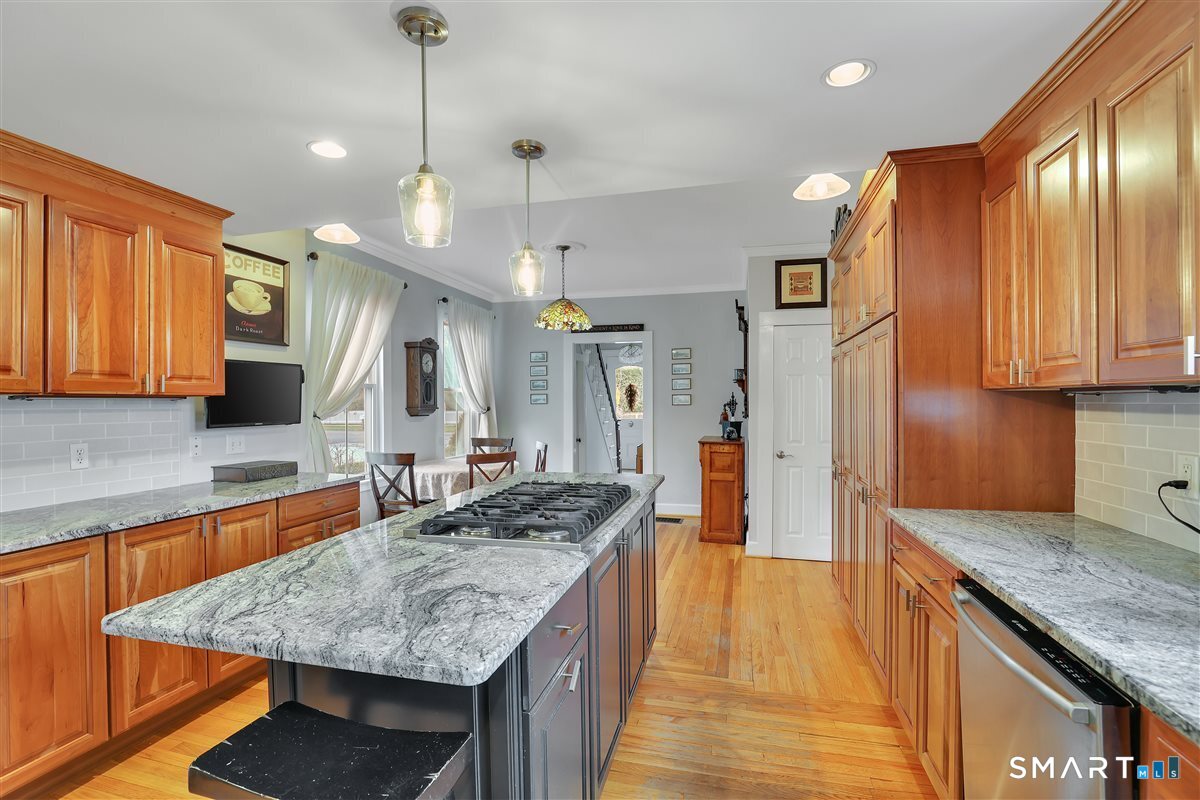 112 Main Street Essex CT 06409