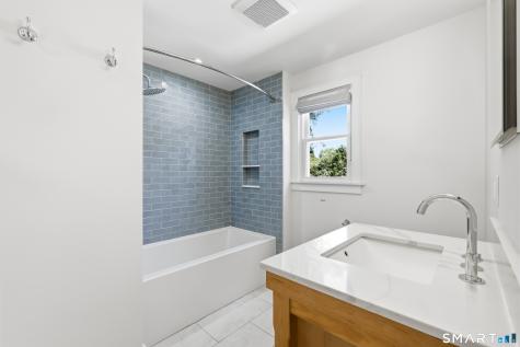 85 Tanner Street Manchester CT 06042