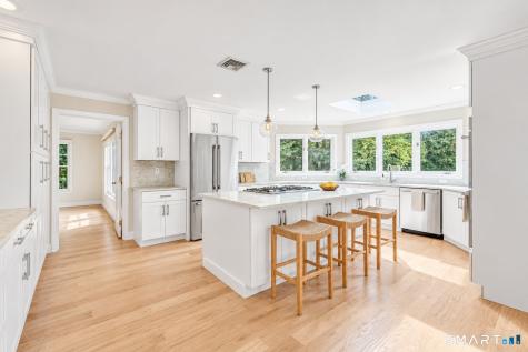 3 Crescent Lane Trumbull CT 06611