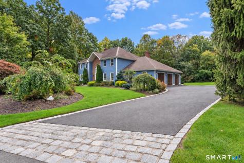 3 Crescent Lane Trumbull CT 06611