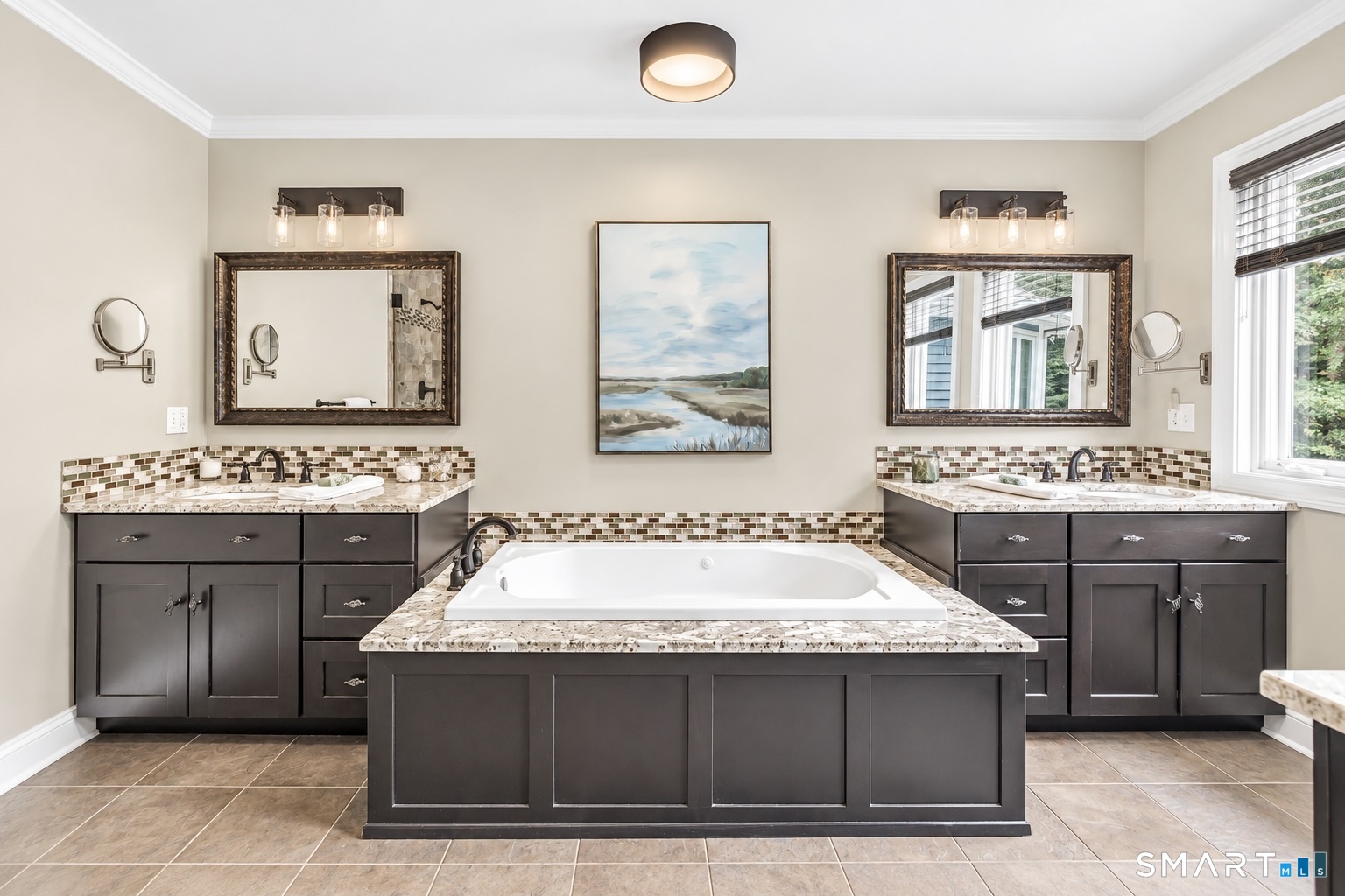 3 Crescent Lane Trumbull CT 06611