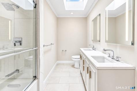 3 Crescent Lane Trumbull CT 06611
