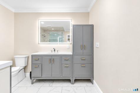 3 Crescent Lane Trumbull CT 06611