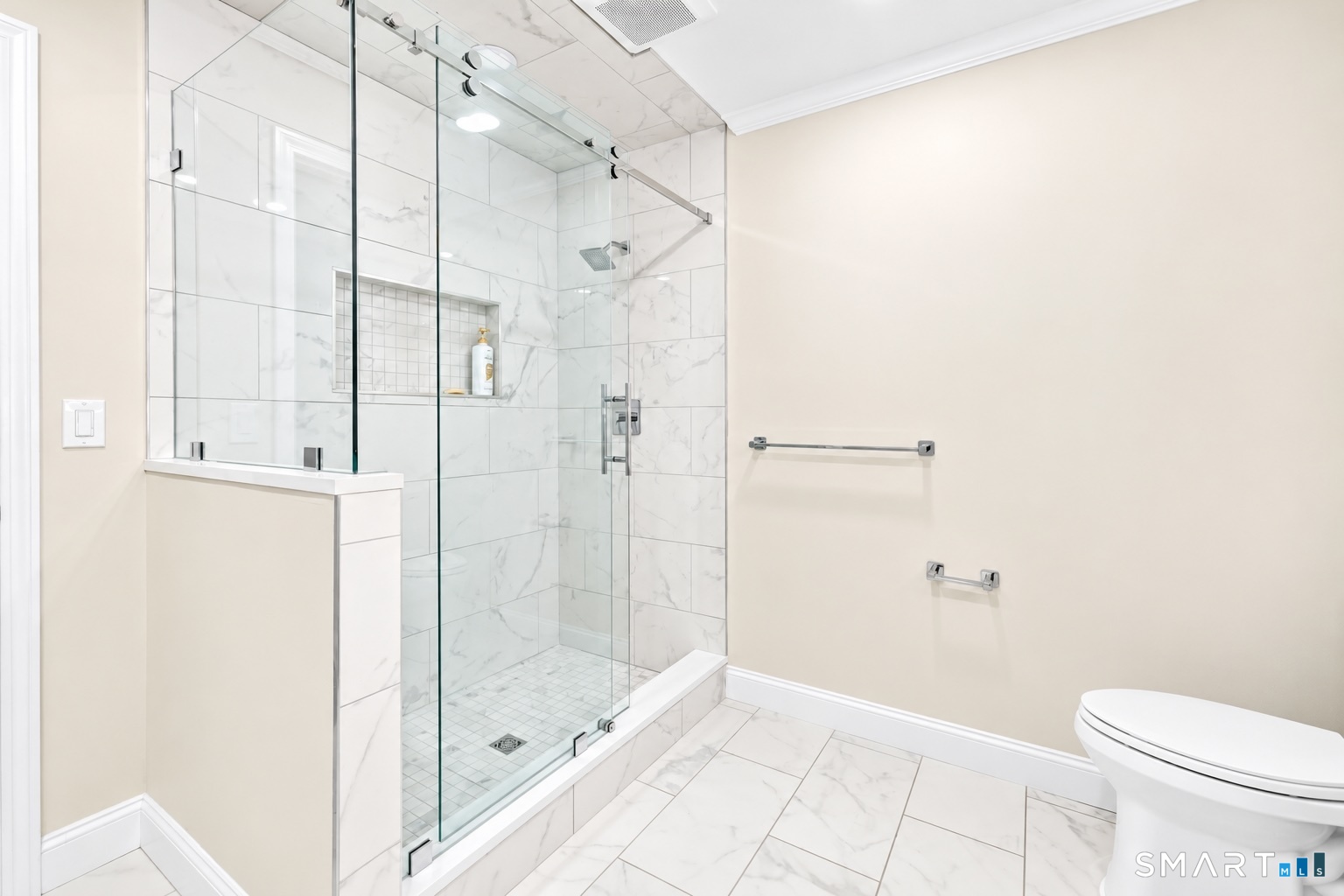 3 Crescent Lane Trumbull CT 06611
