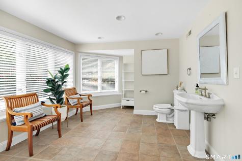3 Crescent Lane Trumbull CT 06611