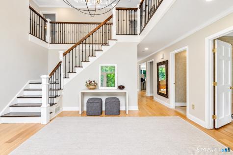 3 Crescent Lane Trumbull CT 06611
