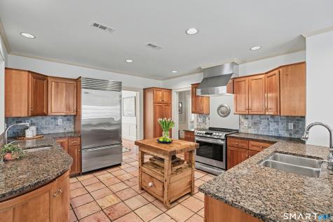 131 Paulney Road Cheshire CT 06410