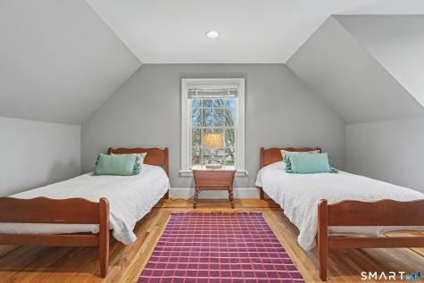 131 Paulney Road Cheshire CT 06410
