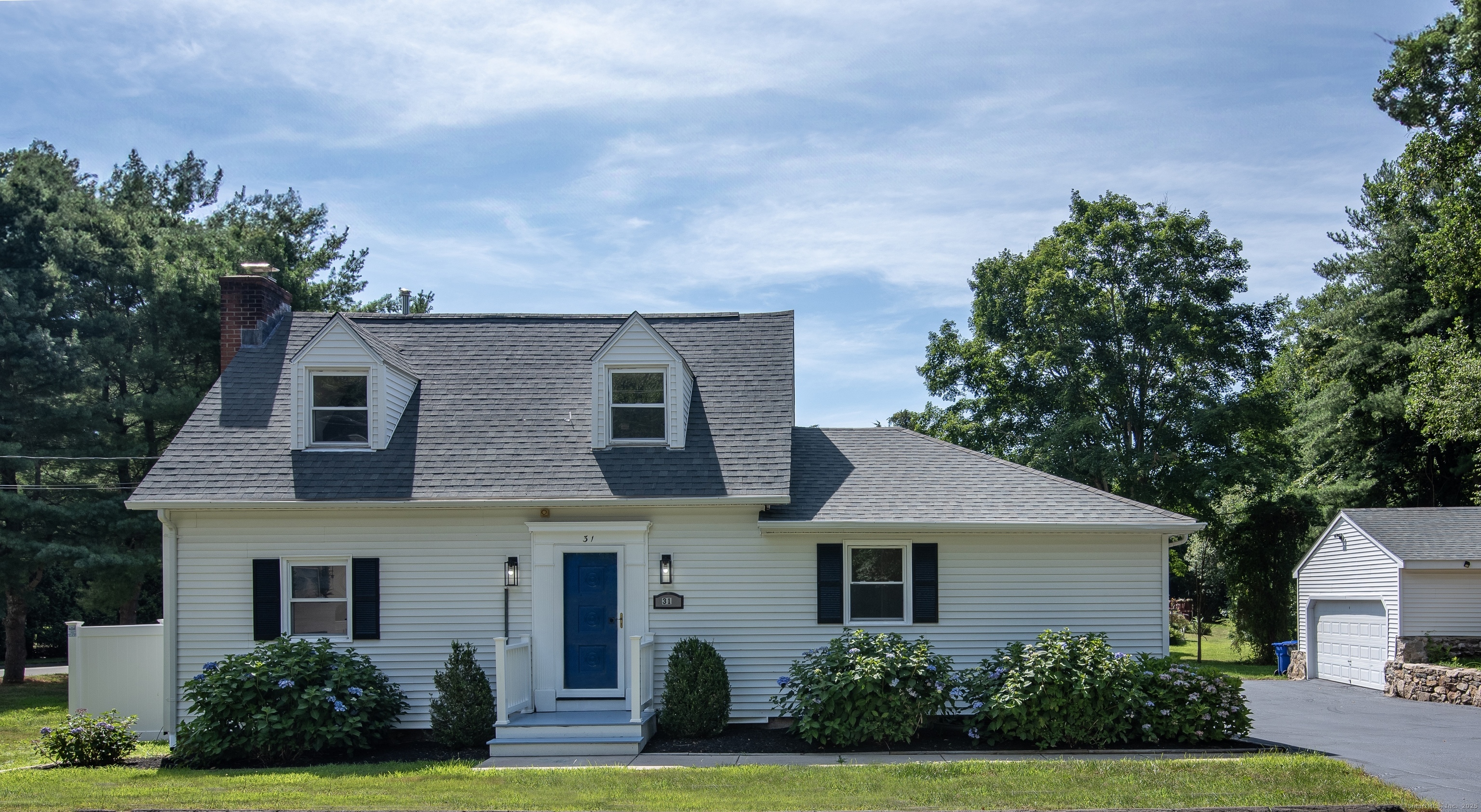 31 Flat Rock Road Branford CT 06405