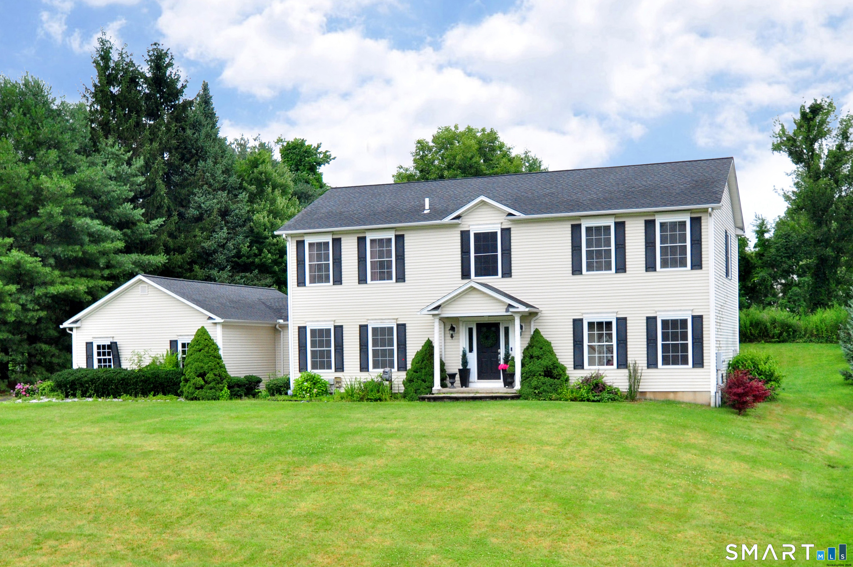 34 Chippenwood Lane Bristol CT 06010