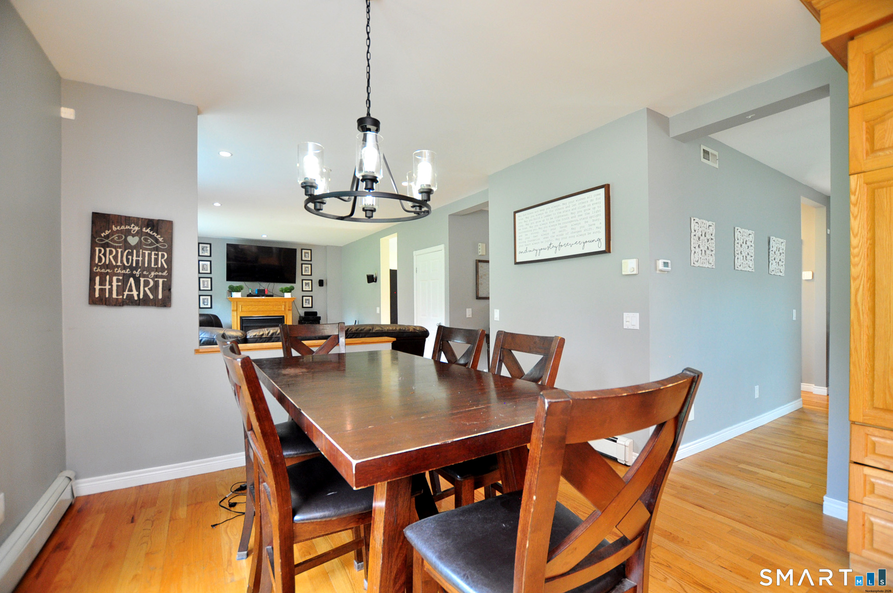 34 Chippenwood Lane Bristol CT 06010