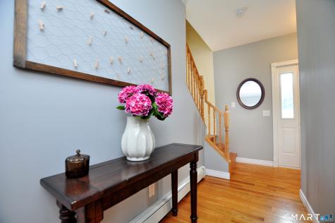 34 Chippenwood Lane Bristol CT 06010