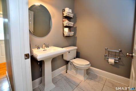 34 Chippenwood Lane Bristol CT 06010