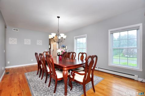 34 Chippenwood Lane Bristol CT 06010