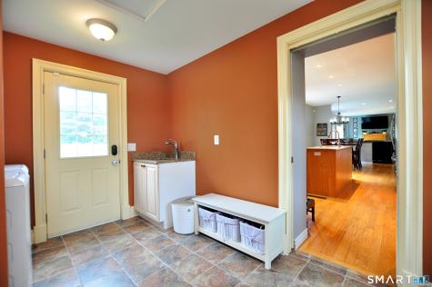 34 Chippenwood Lane Bristol CT 06010