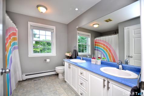 34 Chippenwood Lane Bristol CT 06010