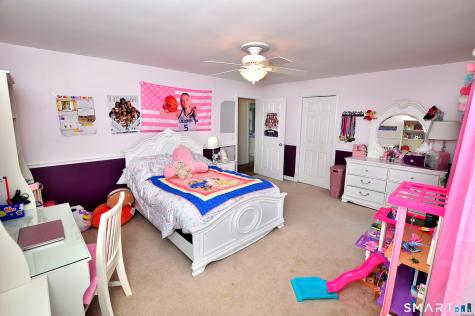 34 Chippenwood Lane Bristol CT 06010