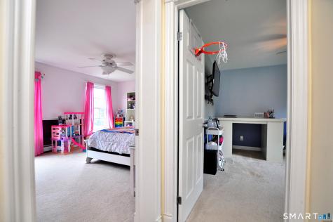 34 Chippenwood Lane Bristol CT 06010