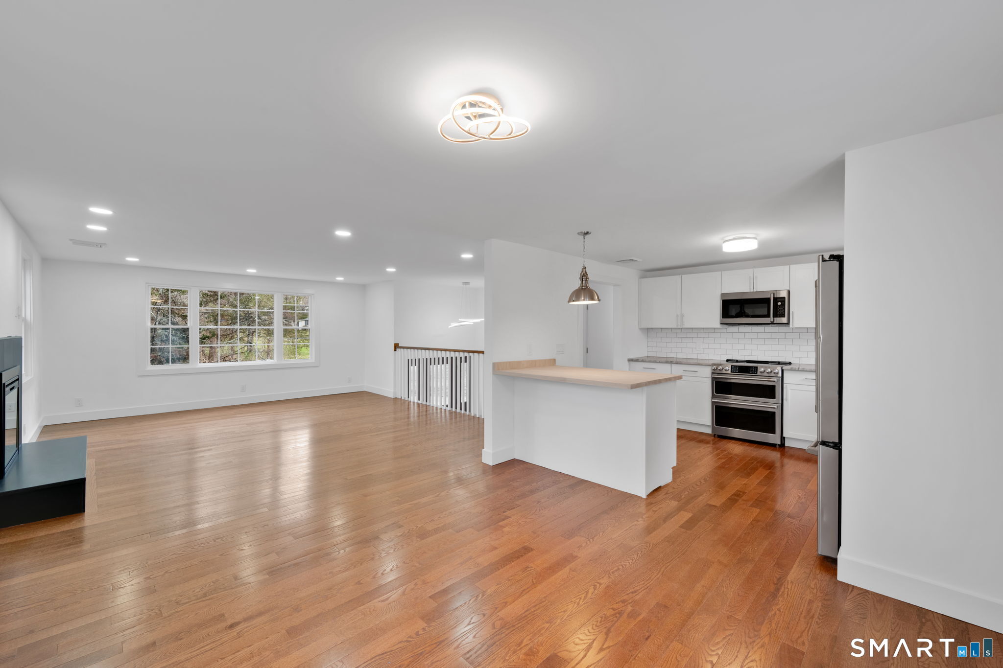 751 West Avon Road Avon CT 06001