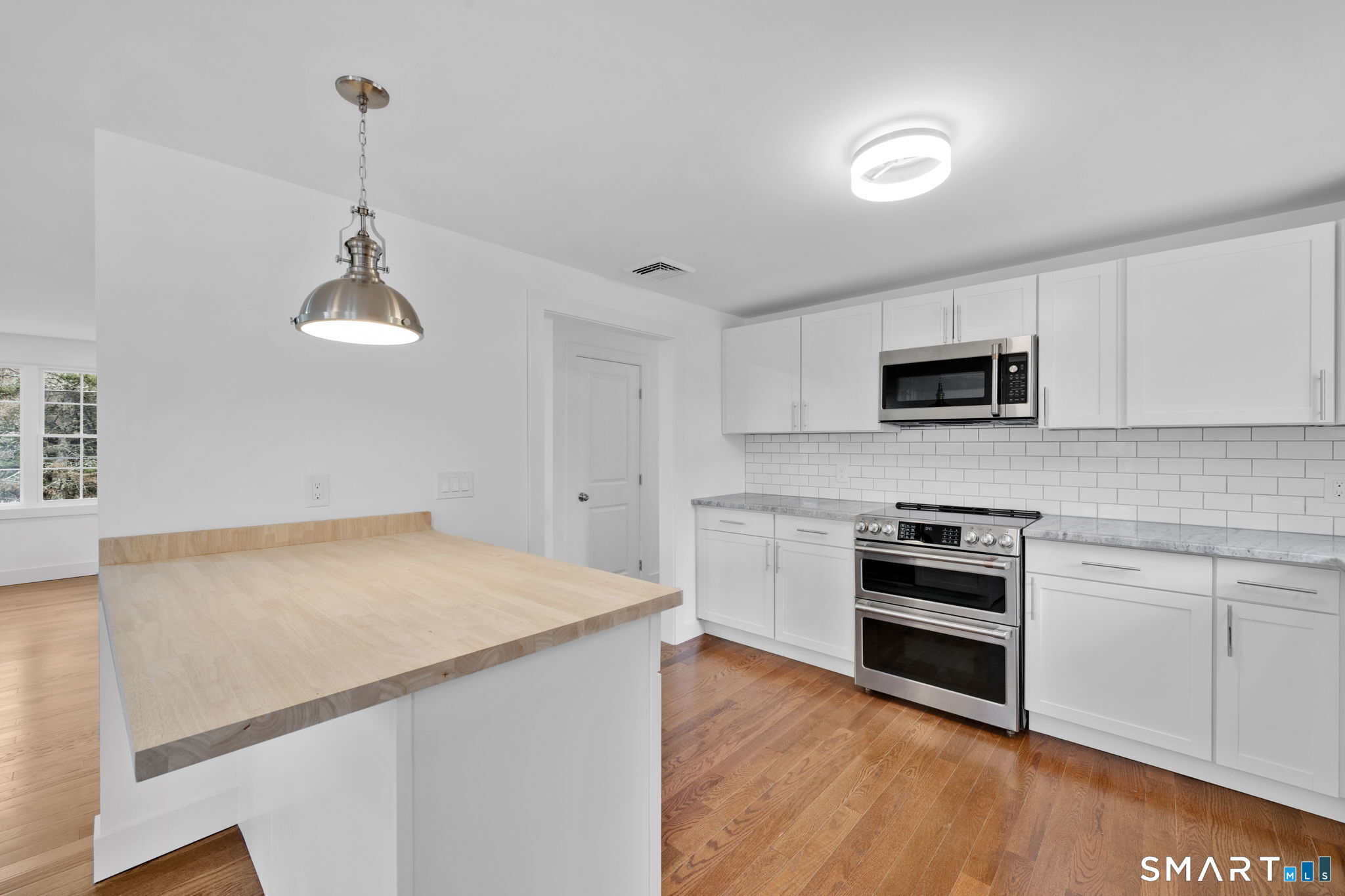 751 West Avon Road Avon CT 06001