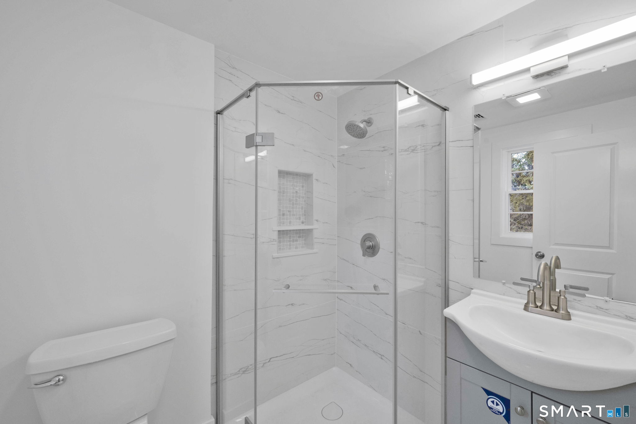 751 West Avon Road Avon CT 06001