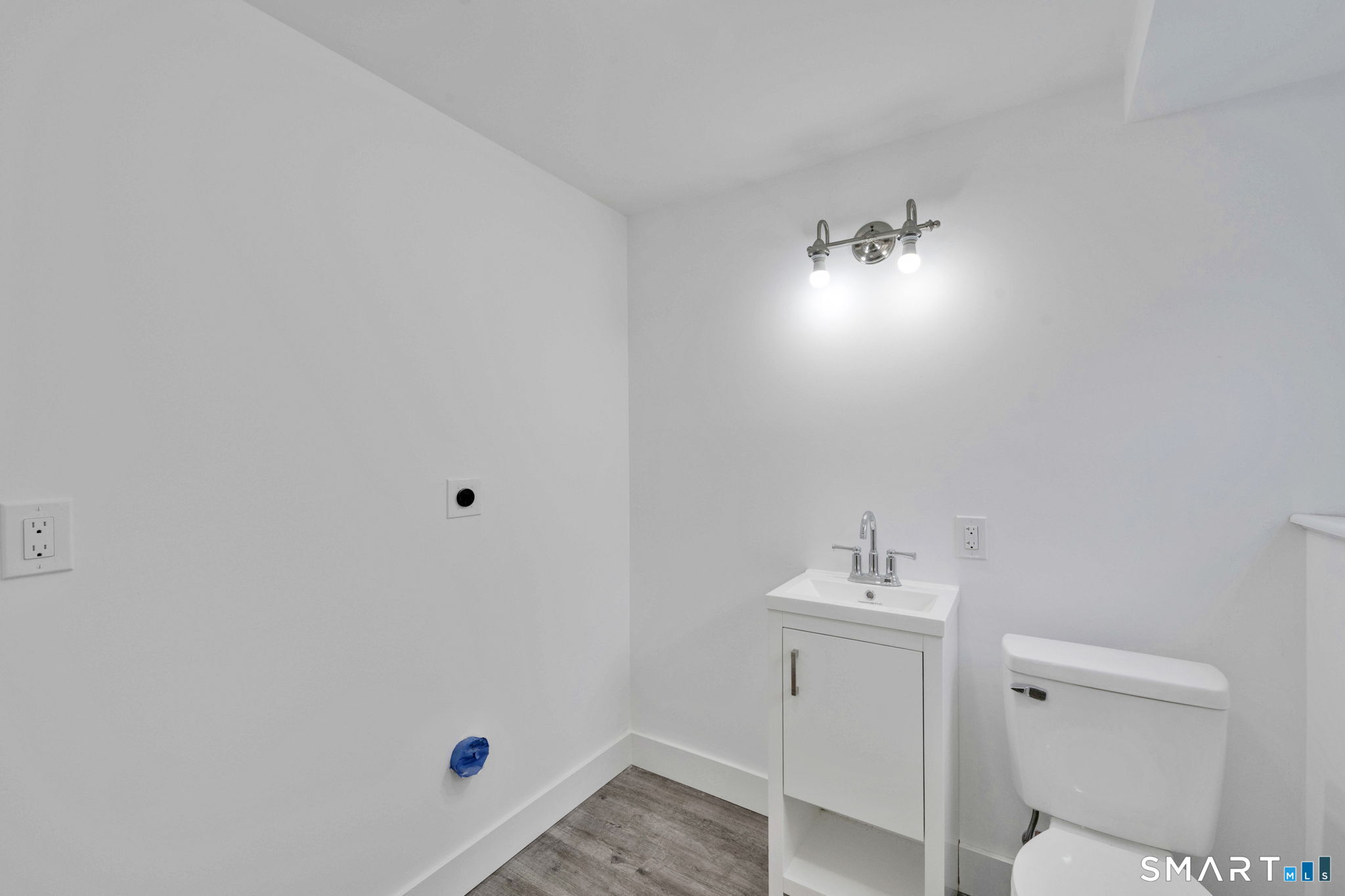 751 West Avon Road Avon CT 06001