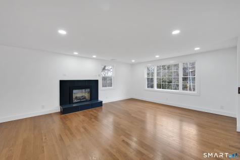 751 West Avon Road Avon CT 06001