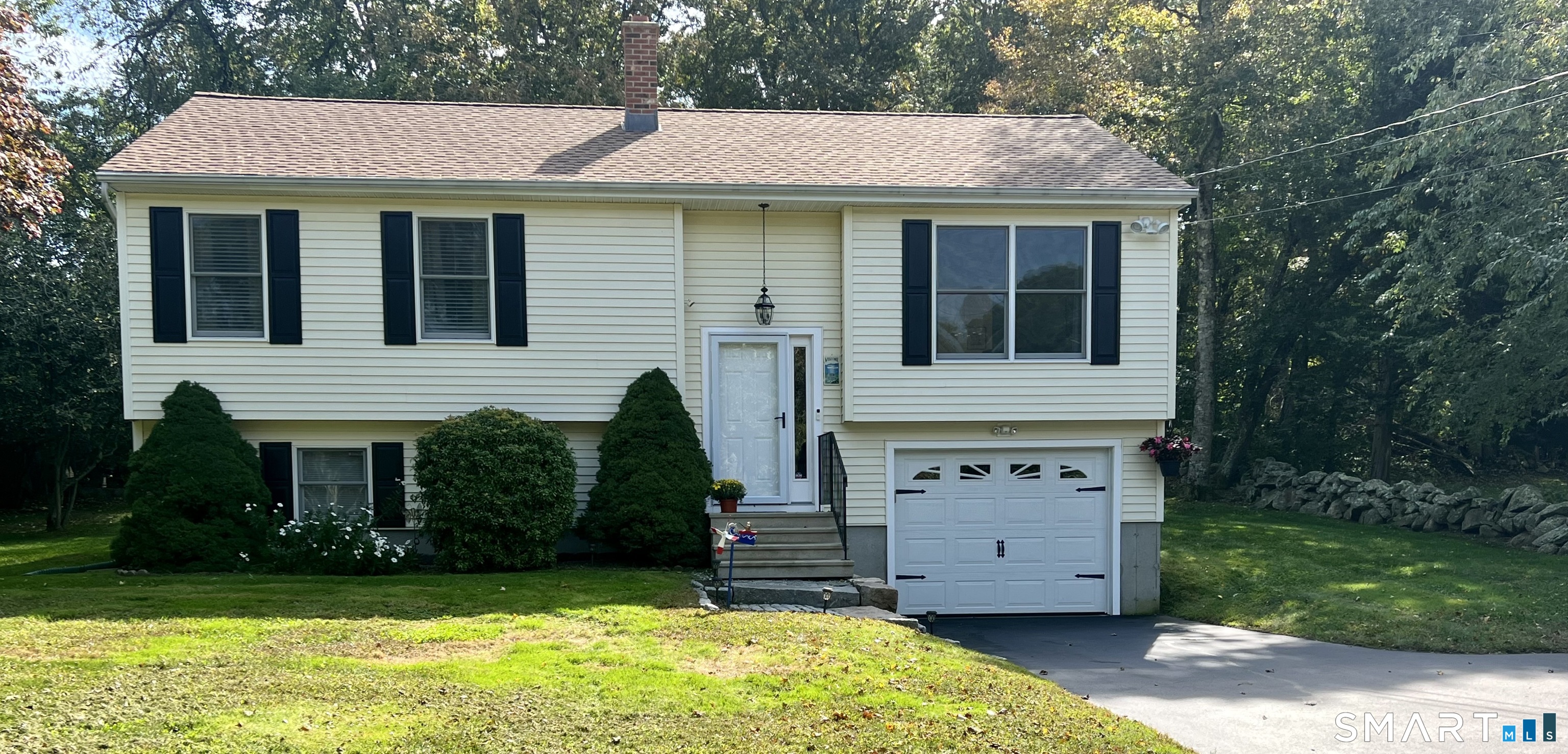 75 Mary Hall Road Stonington CT 06379