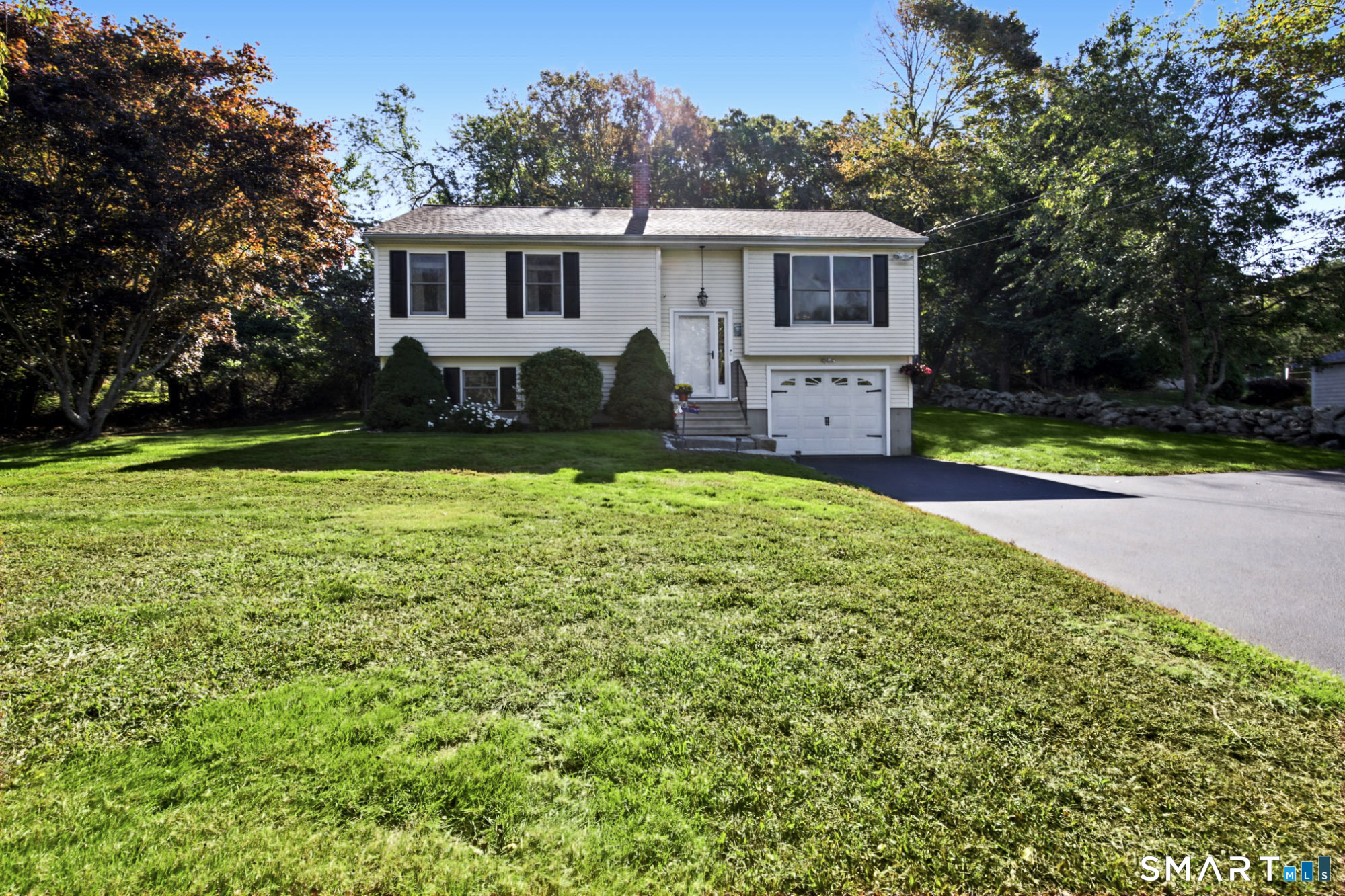 75 Mary Hall Road Stonington CT 06379