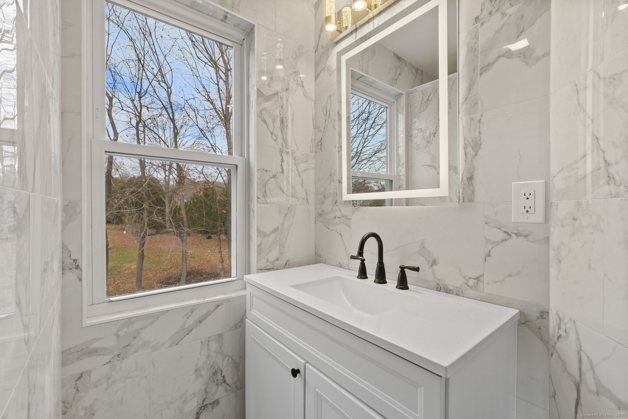 19 Henry Street Watertown CT 06779
