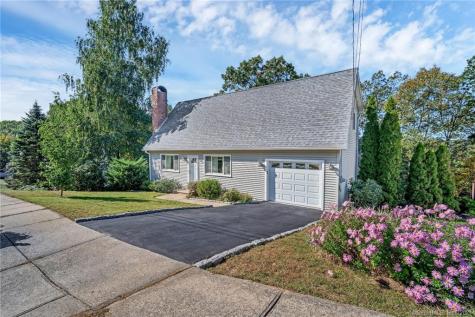 114 Phoenix Avenue Naugatuck CT 06770