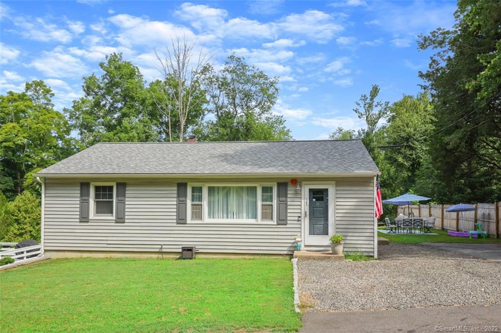 35 Noe Place Beacon Falls CT 06403