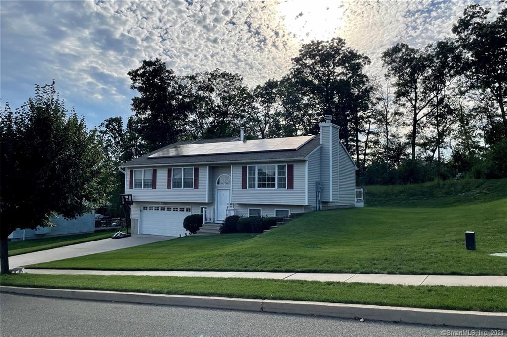 138 Wisteria Drive Naugatuck CT 06770