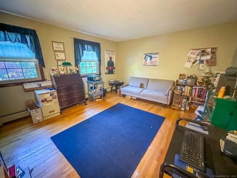 11 Village Lane Burlington CT 06013