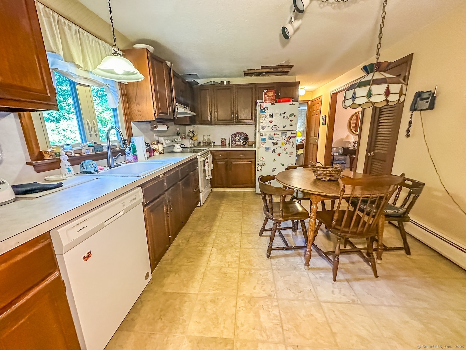 11 Village Lane Burlington CT 06013