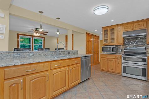 18 Hillside Drive Ellington CT 06029