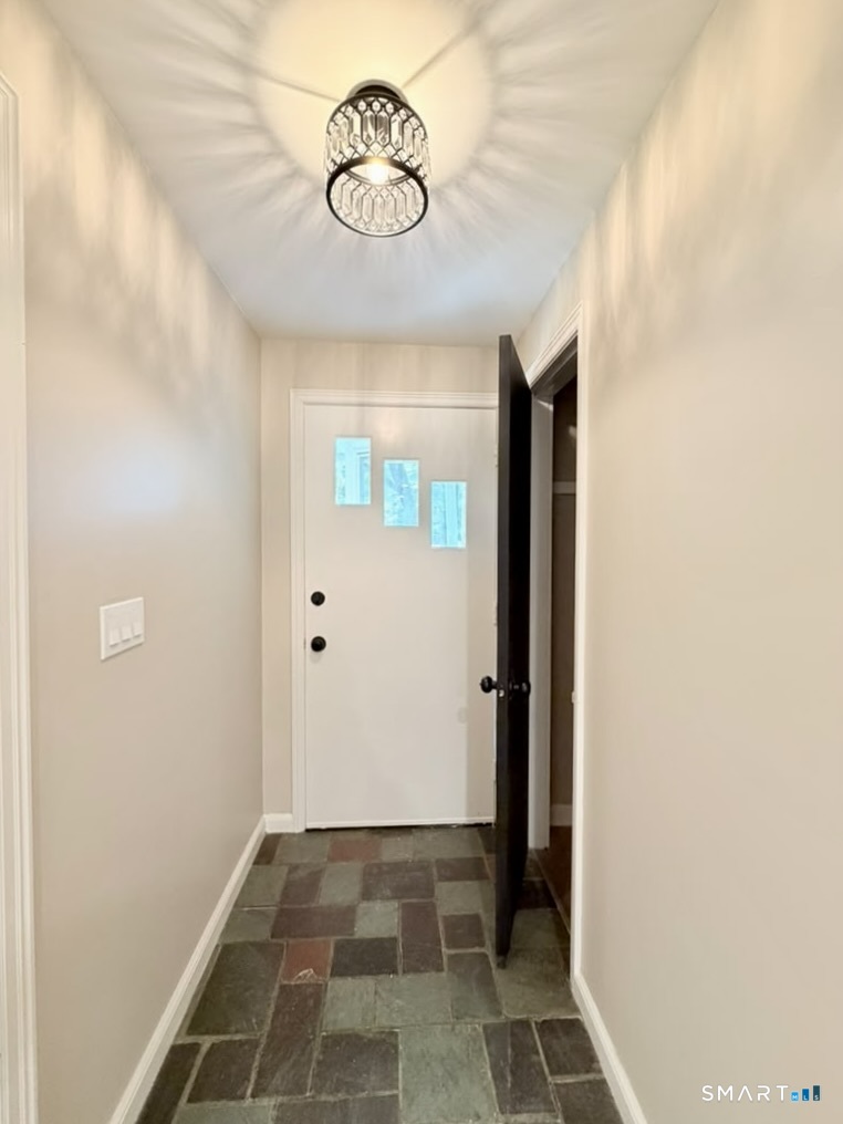 1 Long Hill Terrace New Haven CT 06515
