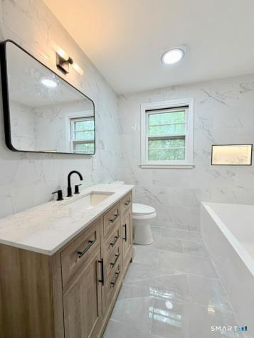 1 Long Hill Terrace New Haven CT 06515