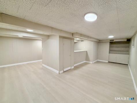 1 Long Hill Terrace New Haven CT 06515