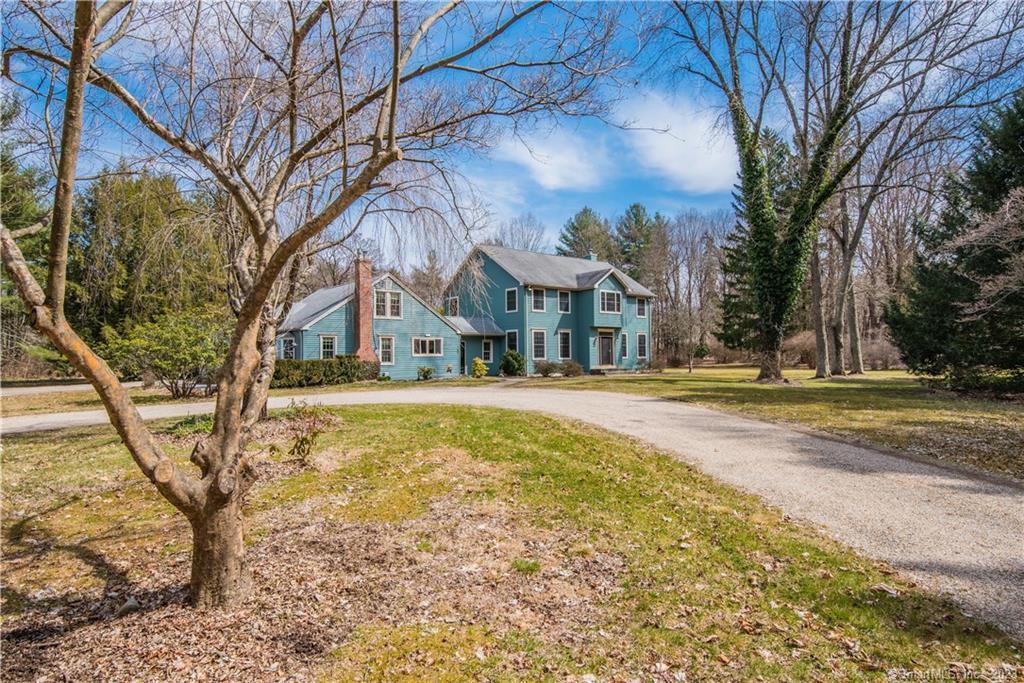 9 Pleasant Street Woodbury CT 06798