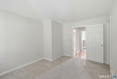 50 Hoskins Road Bloomfield CT 06002