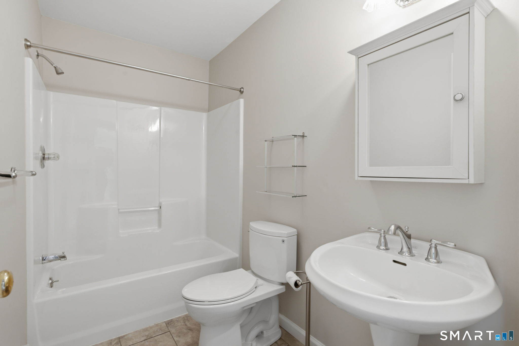 50 Hoskins Road Bloomfield CT 06002