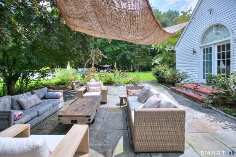 220 Stonewall Lane Fairfield CT 06824