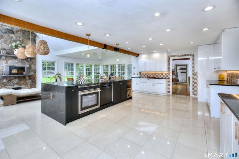 220 Stonewall Lane Fairfield CT 06824
