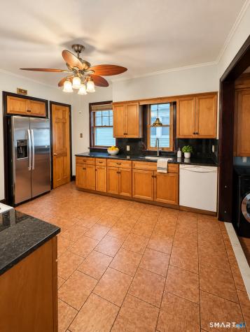 558 Savin Avenue West Haven CT 06516