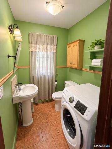 558 Savin Avenue West Haven CT 06516