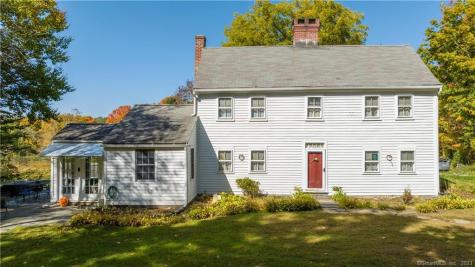 81 Currituck Road Newtown CT 06470