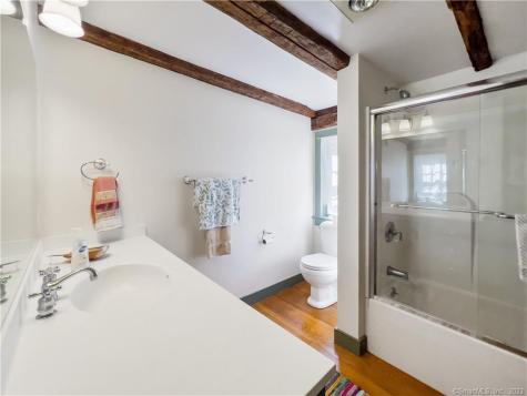 81 Currituck Road Newtown CT 06470